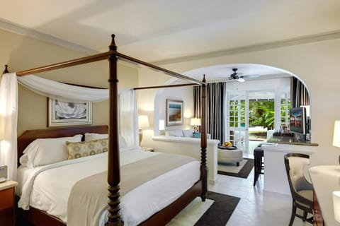 Pool Garden View, Junior Suite | Pillowtop beds, in-room safe, desk, blackout drapes