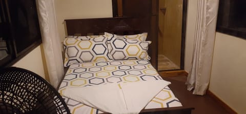 Standard Double or Twin Room, Beach View | Bed sheets