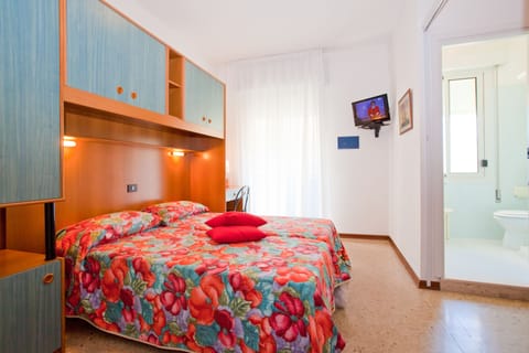 Double or Twin Room | In-room safe, desk, free WiFi, wheelchair access