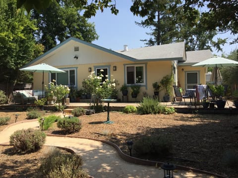 Maison Jacqueline in summer..