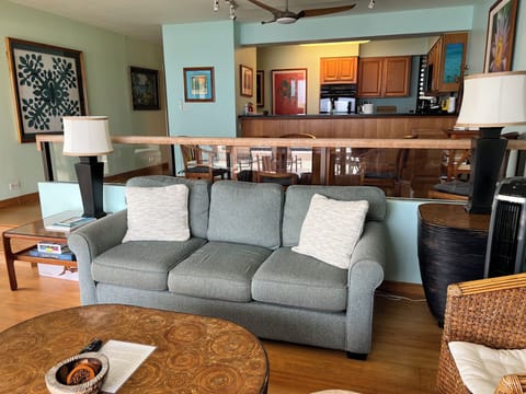 Living Room
All photos are unaltered from original.
We do not Photoshop photos