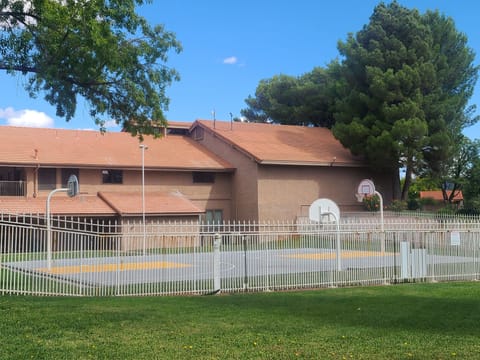 basketball court and clubhouse right behind our condo.