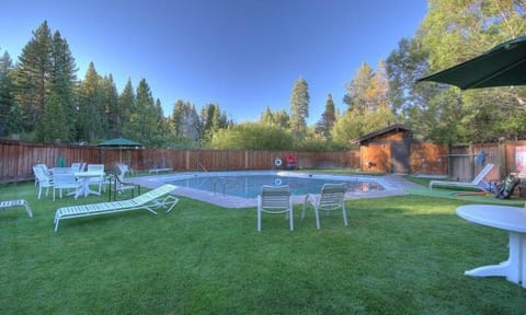 Star Harbor HOA Pool