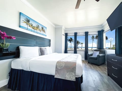 Superior Oceanfront King | Select Comfort beds, in-room safe, iron/ironing board, free WiFi