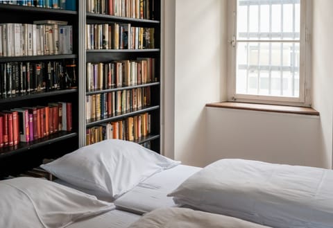 Desk, laptop workspace, iron/ironing board, free WiFi