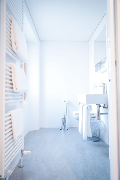 Superior Twin Room | Premium bedding, desk, blackout drapes, free WiFi