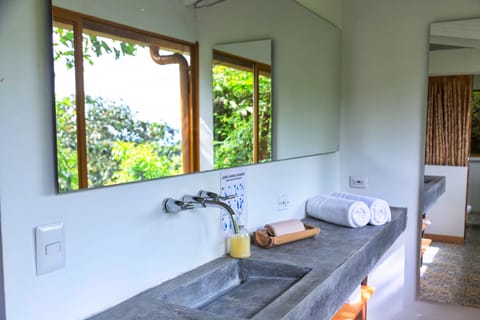 Bungalow, Garden View | Bathroom | Shower, towels