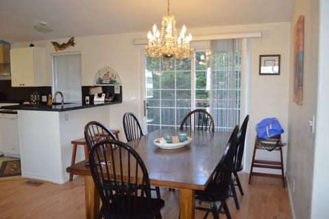 Large dining room table with seatings for up to 8.