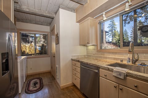 Star Harbor 8 Kitchen - Star Harbor 8 Kitchen