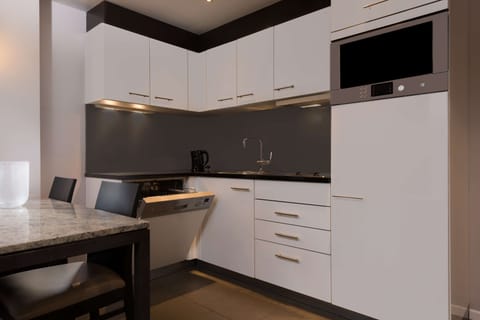 Standard Apartment, 2 Bedrooms | Private kitchenette | Fridge, microwave, stovetop, dishwasher