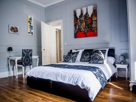 Double Room | Individually decorated, desk, soundproofing, free WiFi