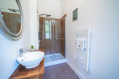 Shower, free toiletries, hair dryer, bathrobes