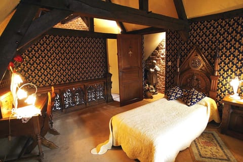 Double Room | In-room safe, individually decorated, individually furnished