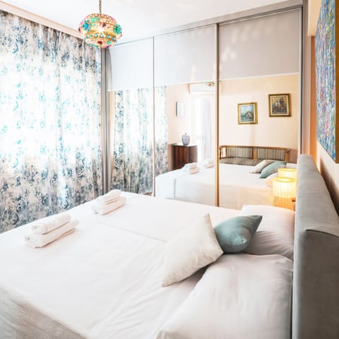 Apartment, Sea View | 2 bedrooms, in-room safe, desk, free cribs/infant beds