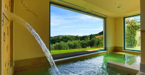 Indoor spa tub