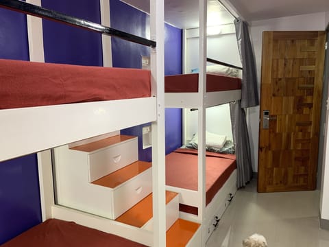 Economy Shared Dormitory | Iron/ironing board, free WiFi