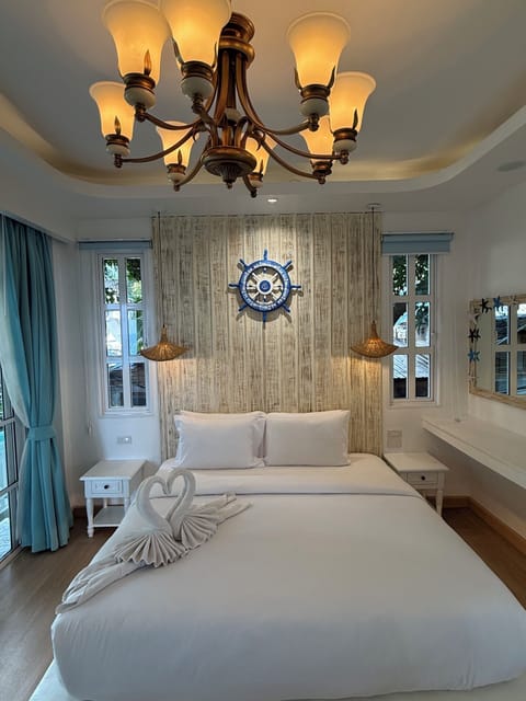 Standard Double Room | In-room safe, blackout drapes, free WiFi, bed sheets