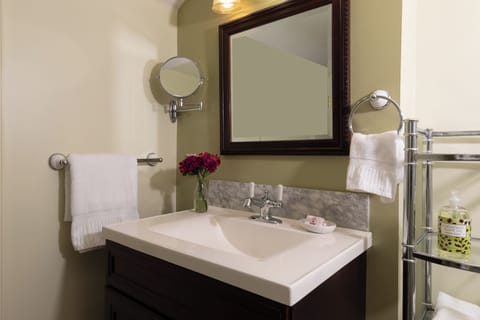 Room, Private Bathroom (Molly's Garden) | Bathroom | Combined shower/tub, deep soaking tub, hydromassage showerhead