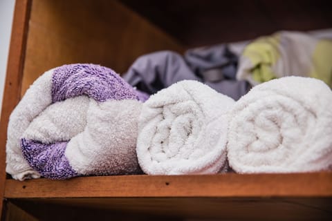 Standard Room | Bathroom | Shower, free toiletries, towels