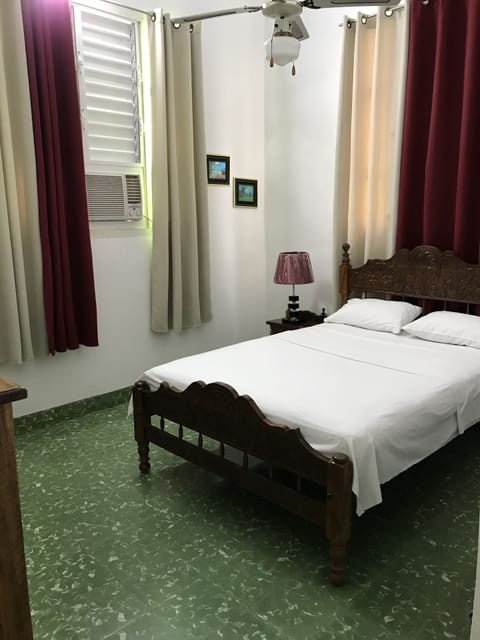 Comfort Double Room, 1 Bedroom | Egyptian cotton sheets, down comforters, minibar, in-room safe