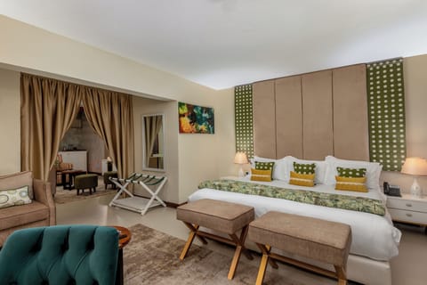 Superior Suite | 1 bedroom, premium bedding, minibar, in-room safe