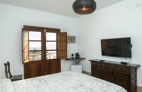 Junior Suite, Terrace, Ocean View | Free minibar, individually furnished, soundproofing