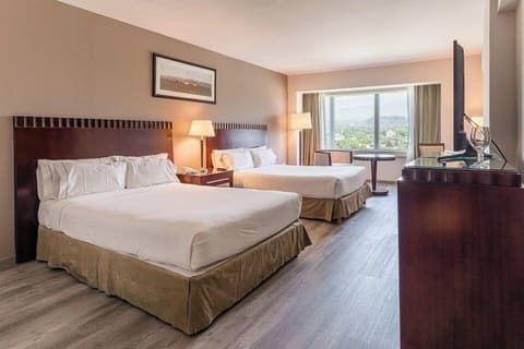 Standard Quadruple Room (Diplomatic City) | Premium bedding, down comforters, pillowtop beds, minibar