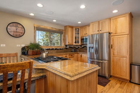 SWP 59 Jabberwocky kitchen