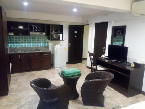 24-inch LCD TV with cable channels, TV, DVD player