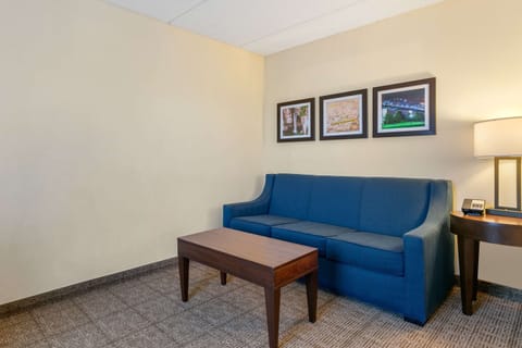 Suite, Multiple Beds, Non Smoking | Desk, laptop workspace, iron/ironing board, free cribs/infant beds