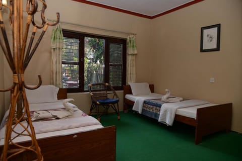 Deluxe Double or Twin Room | Desk, free WiFi, bed sheets