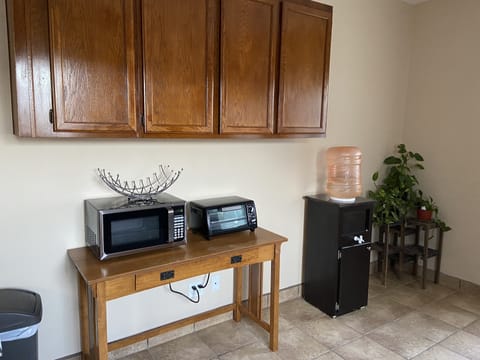 Comfort House, 3 Bedrooms | Microwave