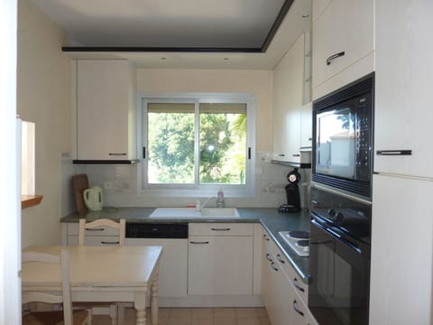 Comfort Apartment, 1 Bedroom, Terrace, Garden View | Private kitchen | Coffee/tea maker, electric kettle