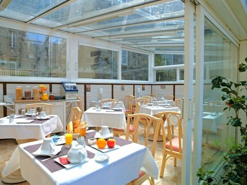 Daily buffet breakfast (EUR 15 per person)