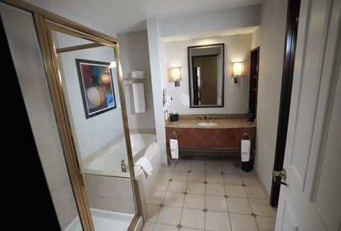 Separate tub and shower, deep soaking tub, free toiletries, hair dryer