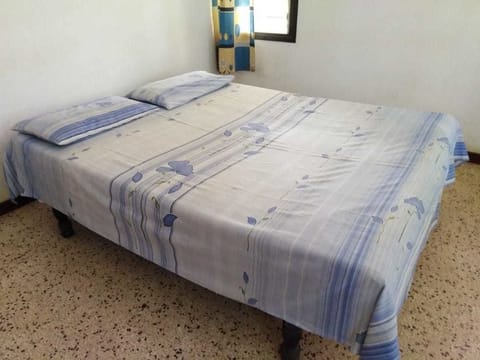 Standard Villa | Desk, iron/ironing board, free WiFi, bed sheets