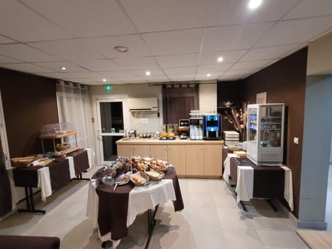 Daily buffet breakfast (EUR 9 per person)