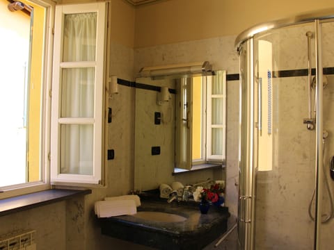 Double or Twin Room, Annex Building | Bathroom | Free toiletries, hair dryer, bidet, towels