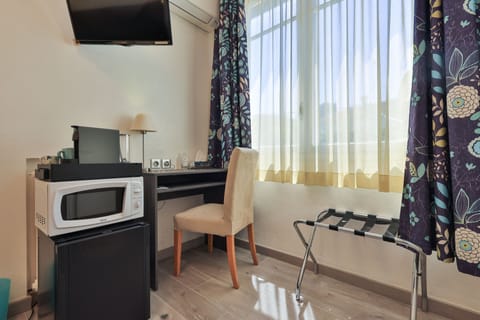 Standard Double Room | Memory foam beds, minibar, in-room safe, individually decorated