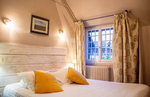 Superior Double Room | Individually decorated, individually furnished, desk, soundproofing