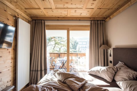 Minibar, in-room safe, individually decorated, individually furnished