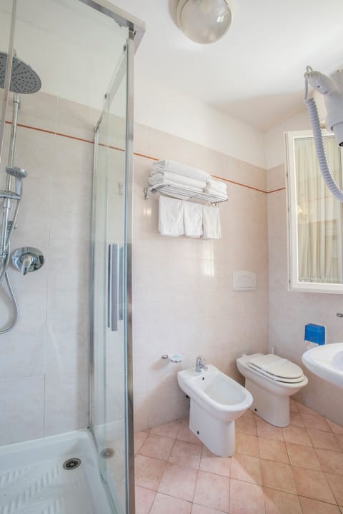 Double or Twin Room, Balcony, Sea View | Bathroom | Shower, rainfall showerhead, free toiletries, hair dryer