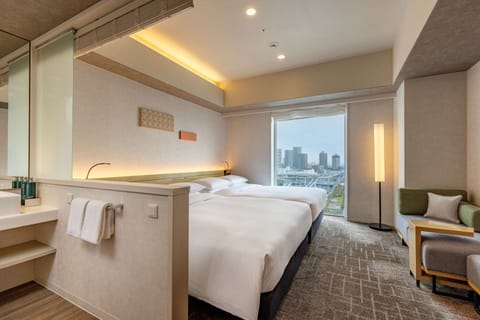 Deluxe Double Room, 2 Double Beds (High Floor) | In-room safe, desk, laptop workspace, blackout drapes