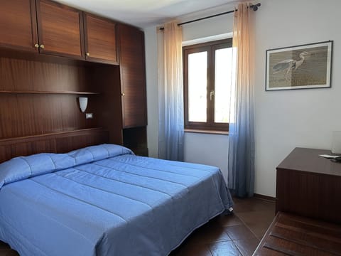 Double or Twin Room | In-room safe, desk, free WiFi, bed sheets