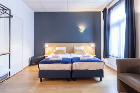 Superior Twin Room | In-room safe, desk, soundproofing, cribs/infant beds