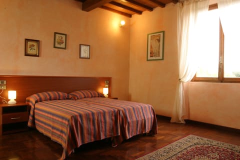 Quadruple Room | Frette Italian sheets, desk, iron/ironing board, rollaway beds