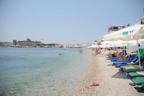 Private beach nearby, free beach cabanas, sun loungers, beach umbrellas