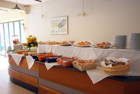 Daily buffet breakfast (EUR 8 per person)