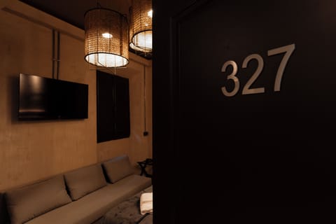 Superior Triple Room, Private Bathroom | Iron/ironing board, free WiFi, bed sheets