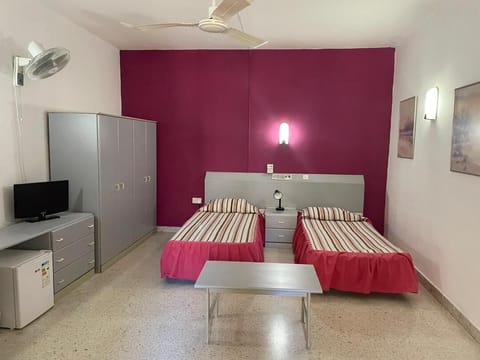 Double or Twin Room | In-room safe, iron/ironing board, free cribs/infant beds, free WiFi
